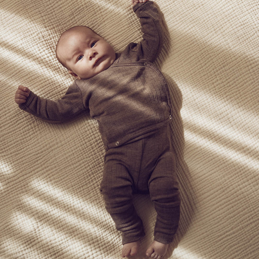 Müsli Woolly Rib Cardigan Walnut Melange - Newborn Vestje 3