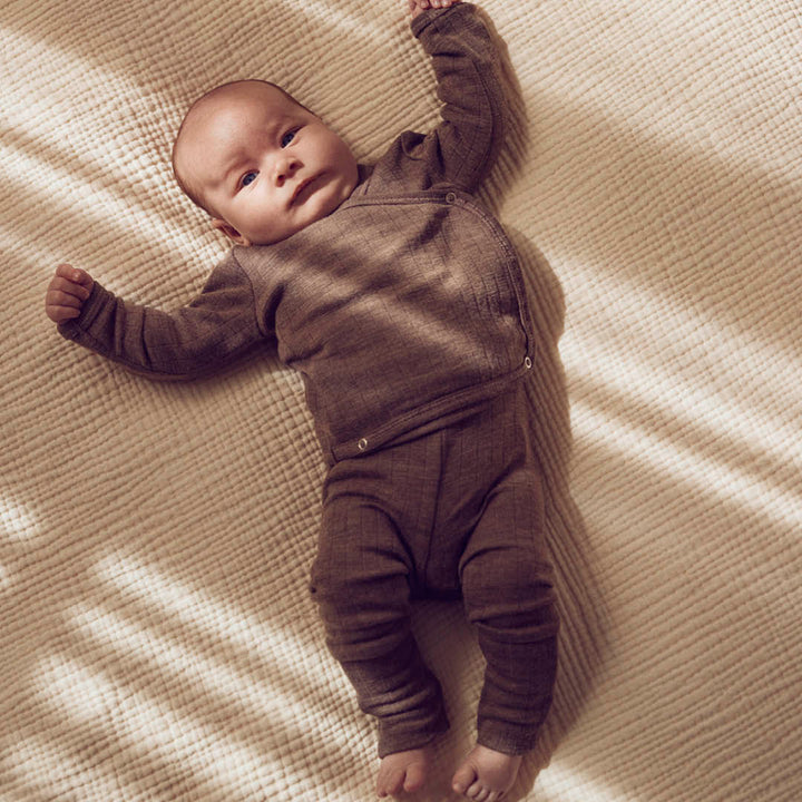 Müsli Woolly Rib Cardigan Walnut Melange - Newborn Vestje 3