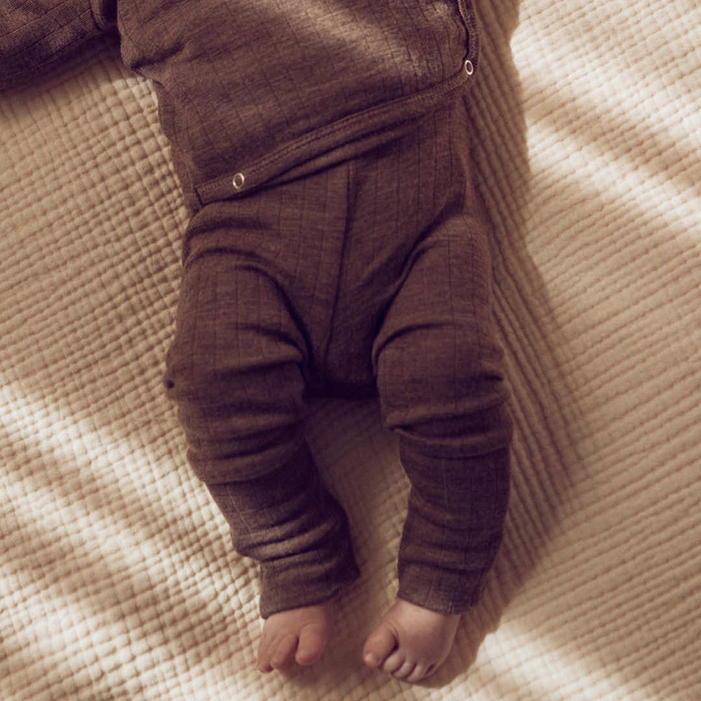 Müsli Woolly Rib Pants Walnut Melange - Newborn Broekje 4