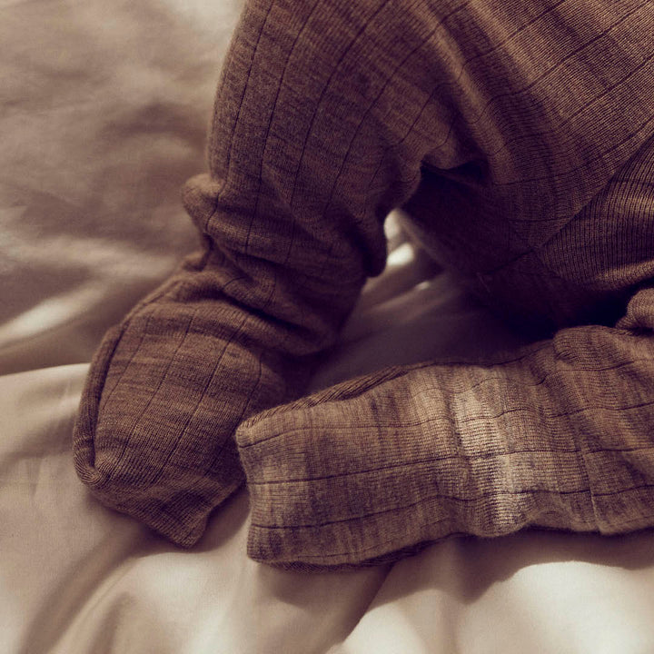 Müsli Woolly Rib Pants Walnut Melange - Newborn Broekje 5