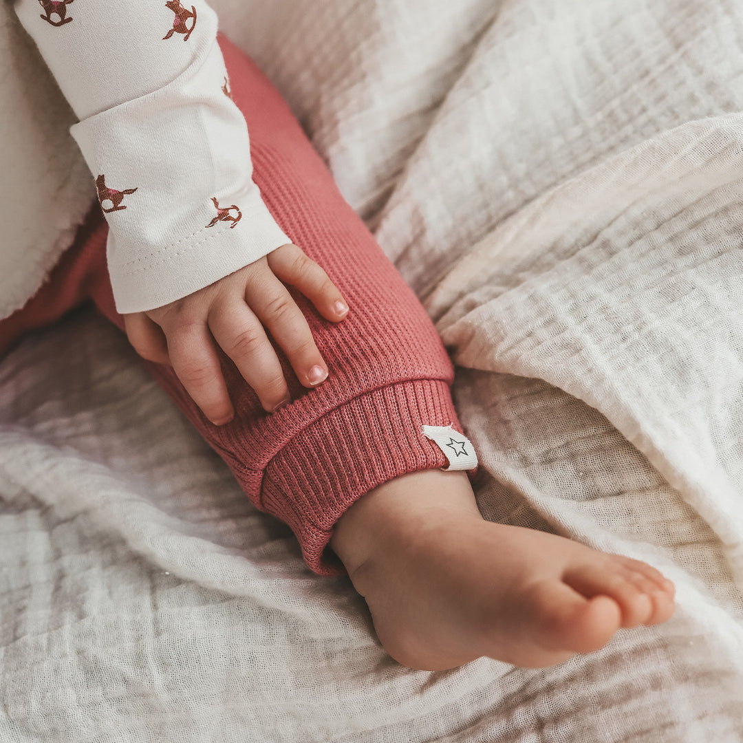 Your Wishes Cosy Baggy Pants - Newborn Broekje - Roze 3