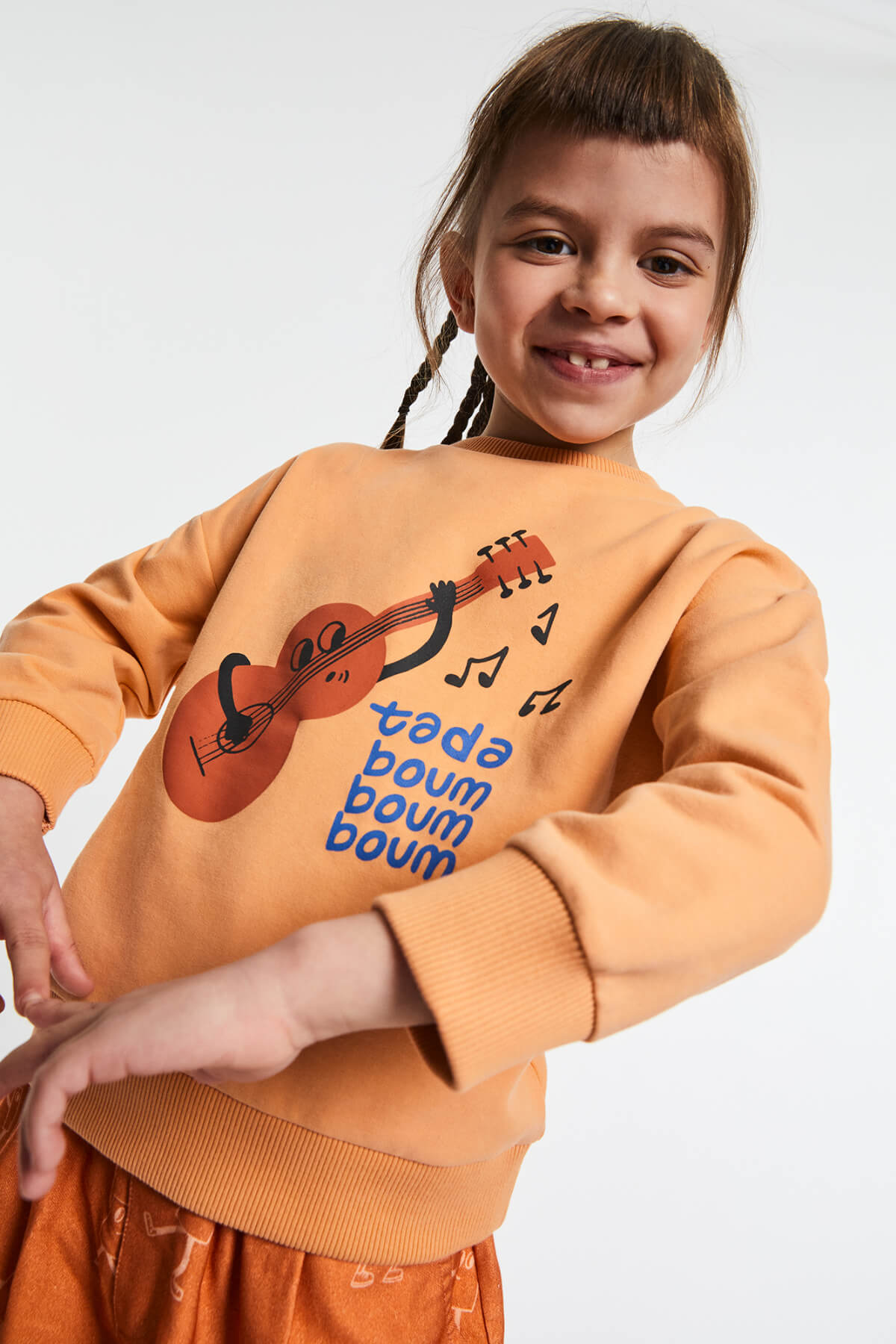 Maison Tadaboum Dalida Sweatshirt - Kinder Sweater - Oranje4