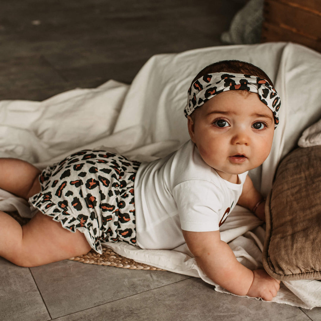Your Wishes Leopard Ruffle Shorts - Baby Kort Broekje Bruin2